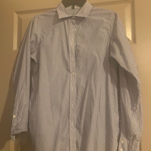 Women’s button shirt